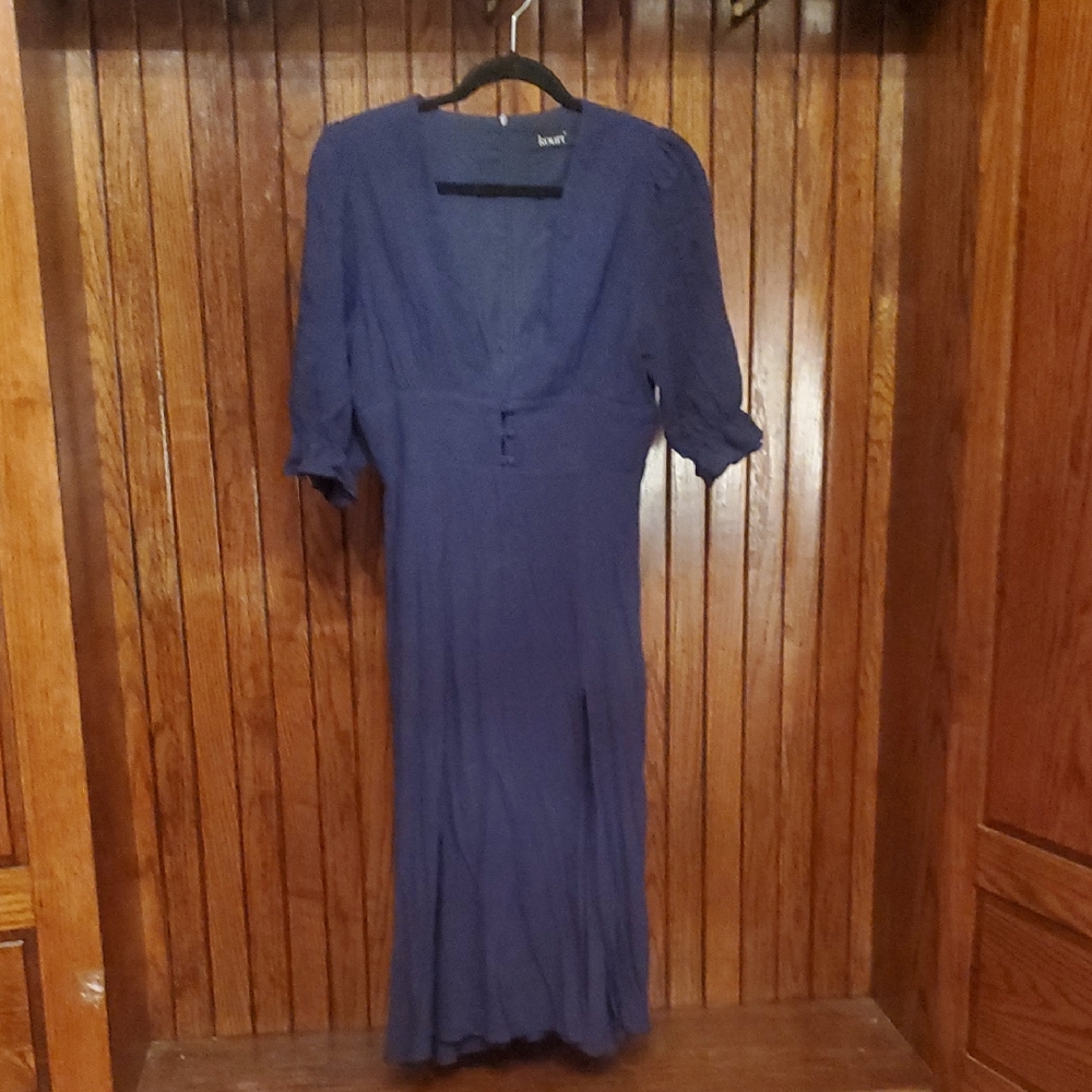 KOURT SIZE MEDIUM Elegant Blue Midi Dress